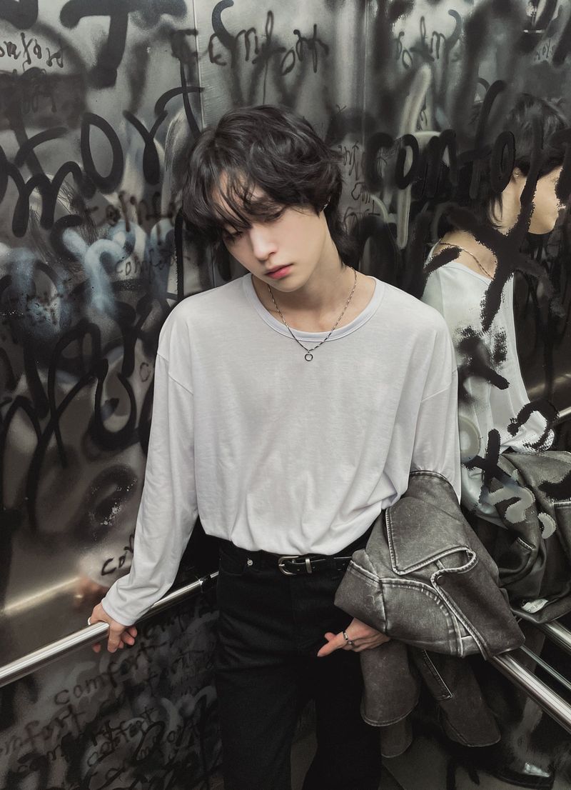 [MADE] Silket U-neck long-sleeve T (2 color)