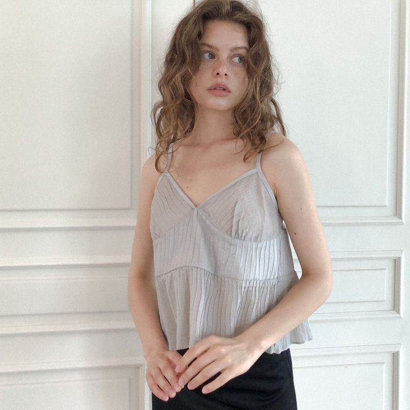 Maga sleeveless blouse (light gray)