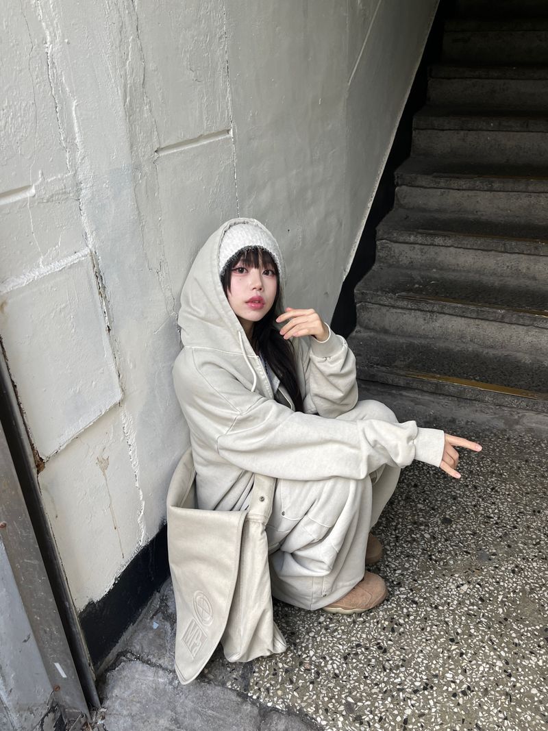 Rivet Pigment Hood Zip-Up