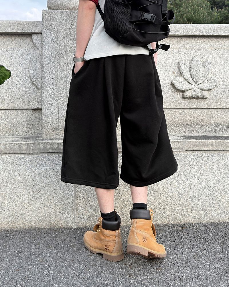Bant Heavy Sweat Four-Tuck Bermuda Pants