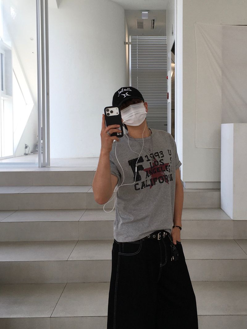 Kale Selvid Bermuda Pants (Black)