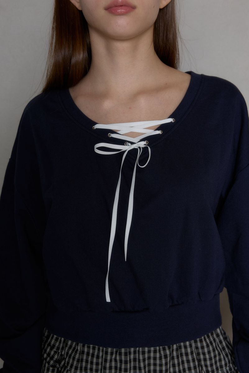 EYELET V-NECK SWEATSHIRT