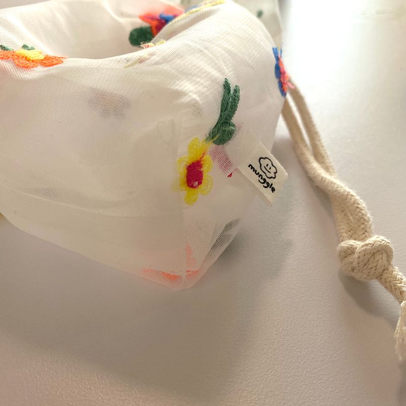 FLOWER NEEDLEPOINT STRING POUCH