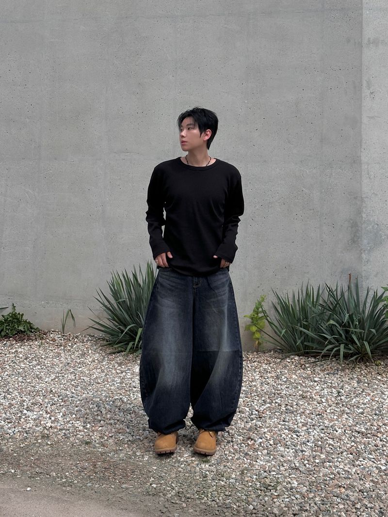 Stand Cat Balloon Denim Pants