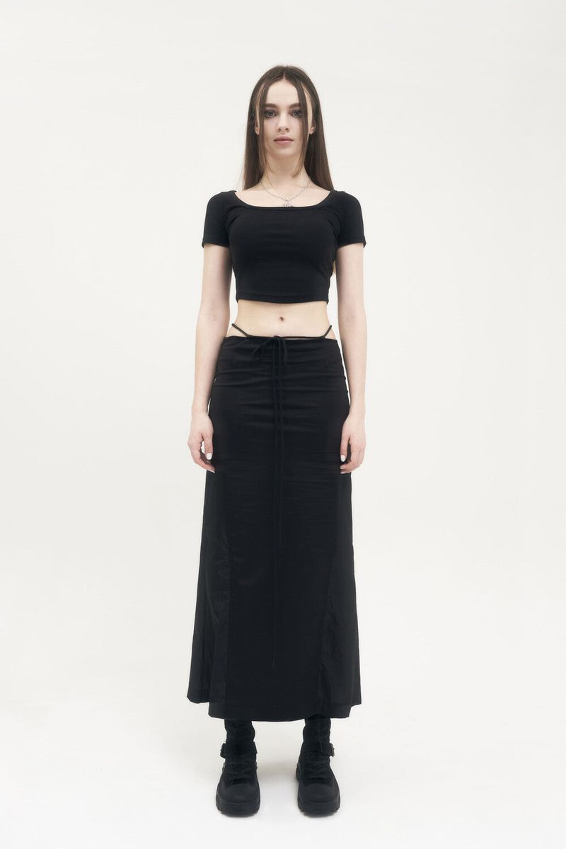  [Seow] Croped logo T-shirts, black