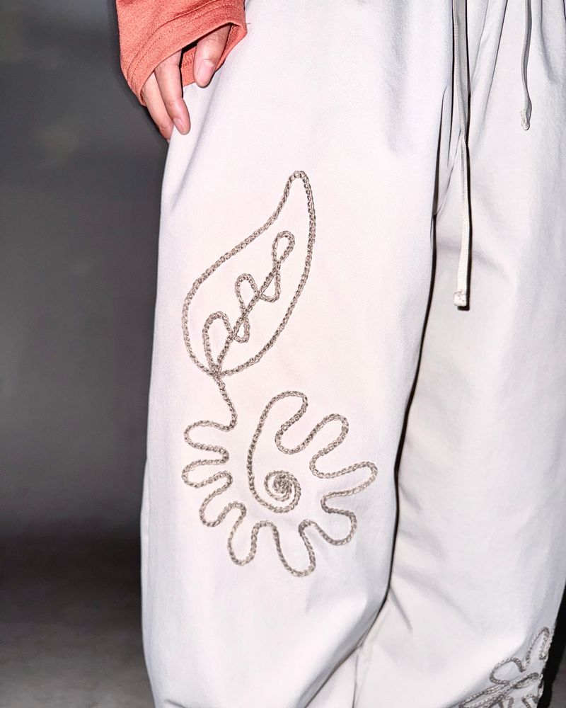 (2color) Cord Flower Embroidery Pants