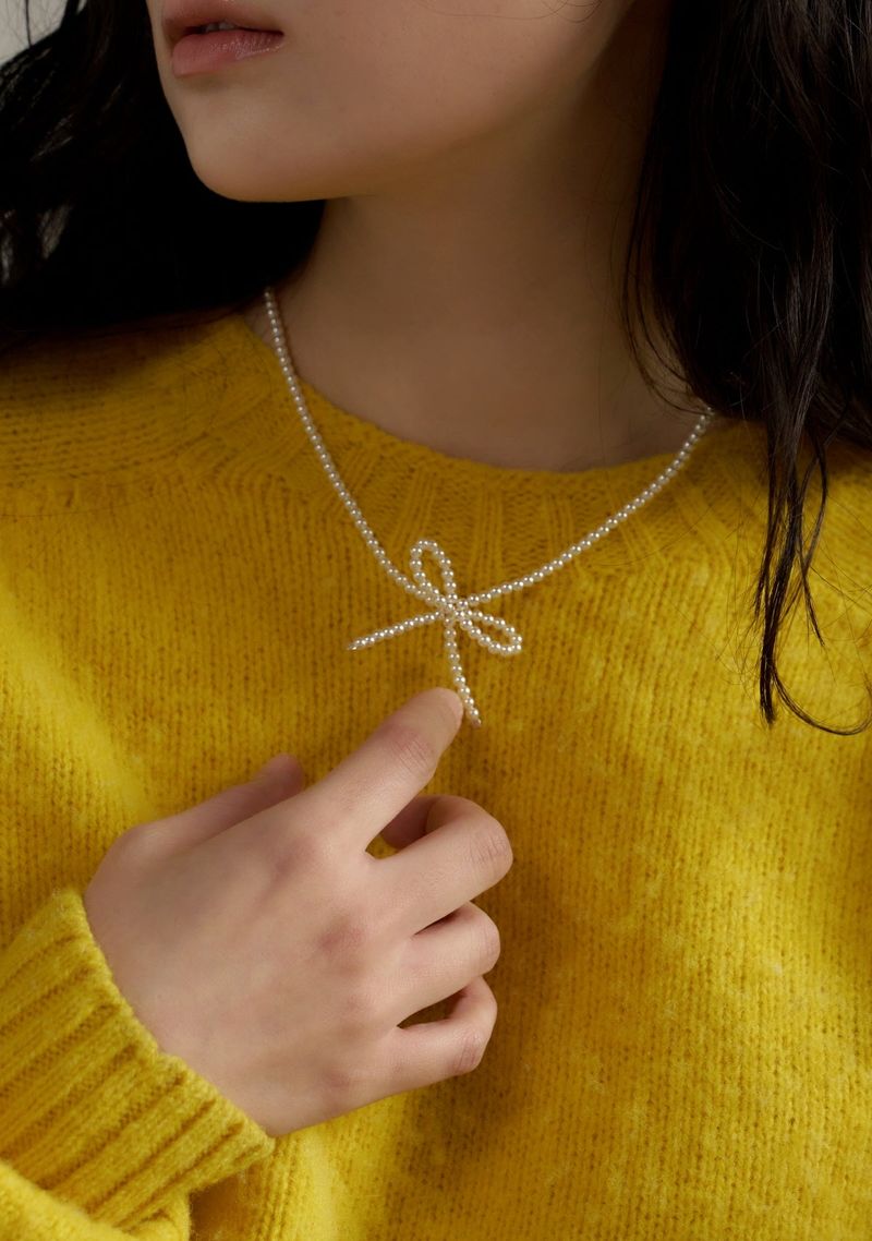 little pearl ribbon necklace