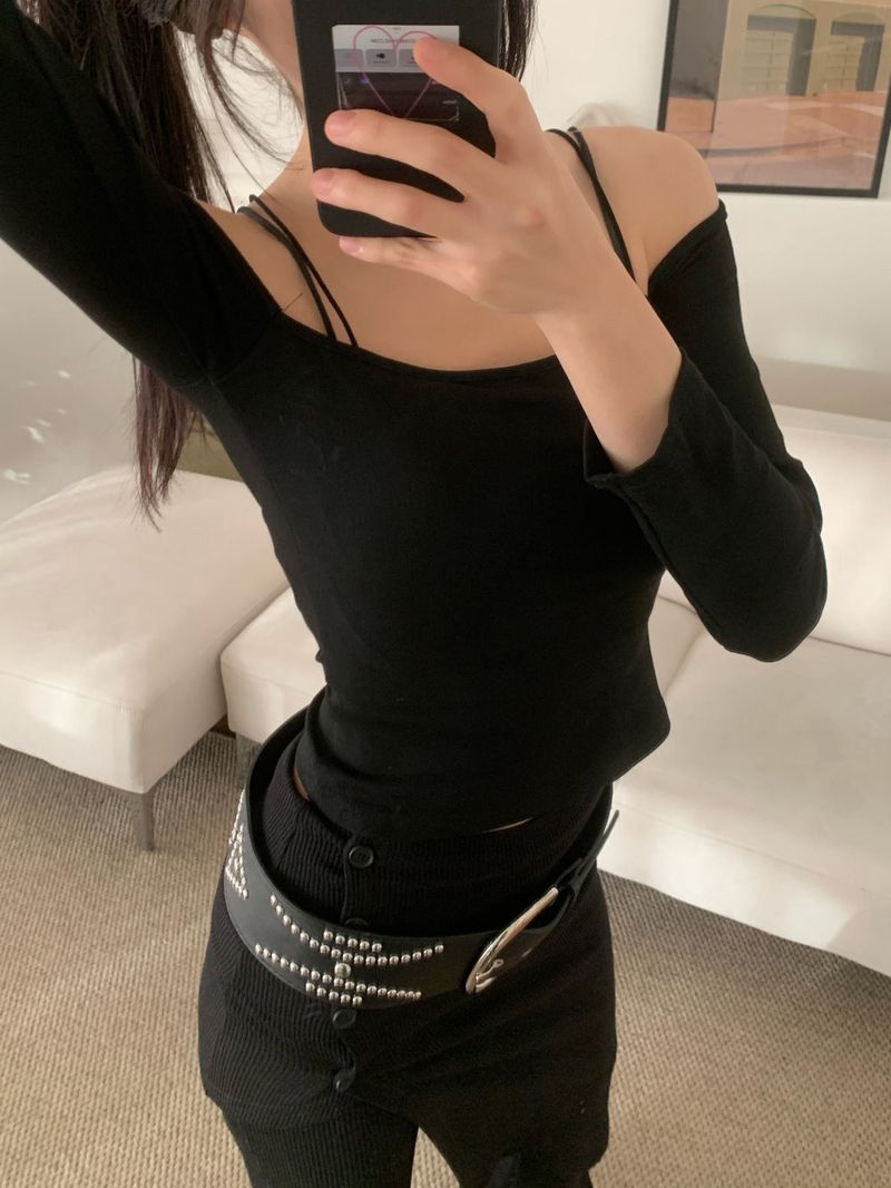 Lia Inner-Cap Off Shoulder Strap Top