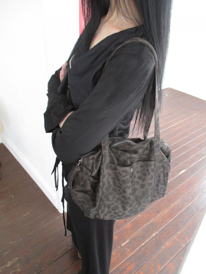 vintage leopard shoulder bag