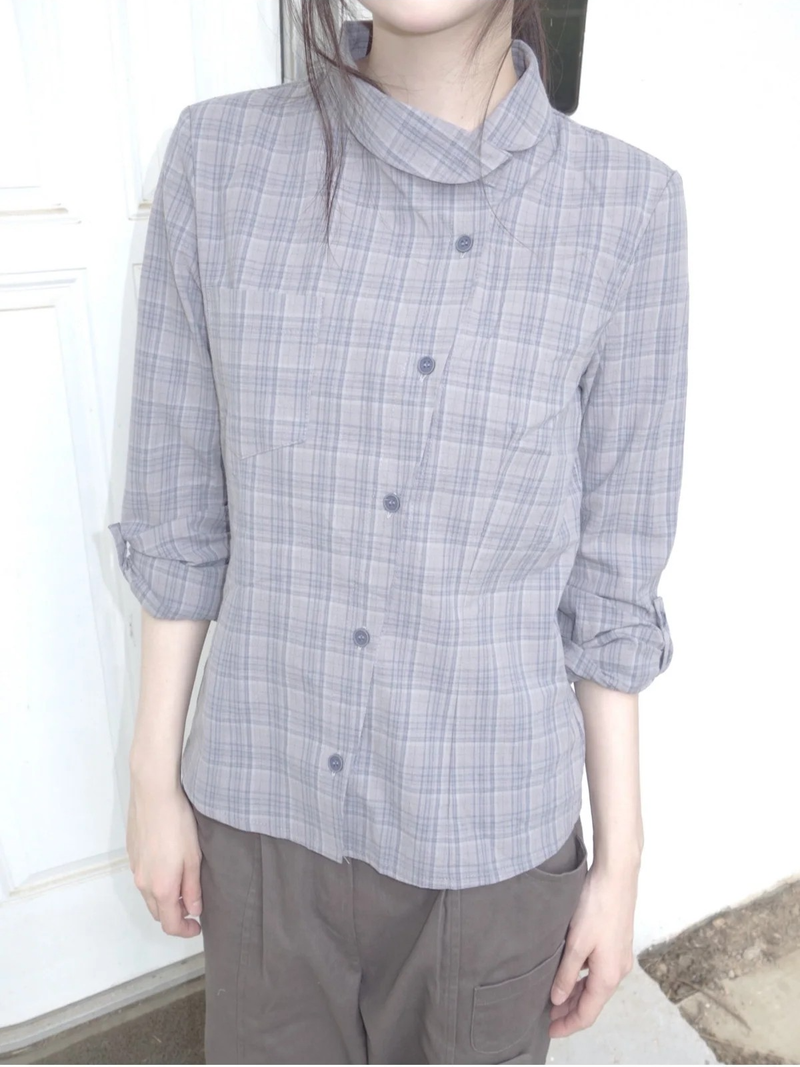 library shirt