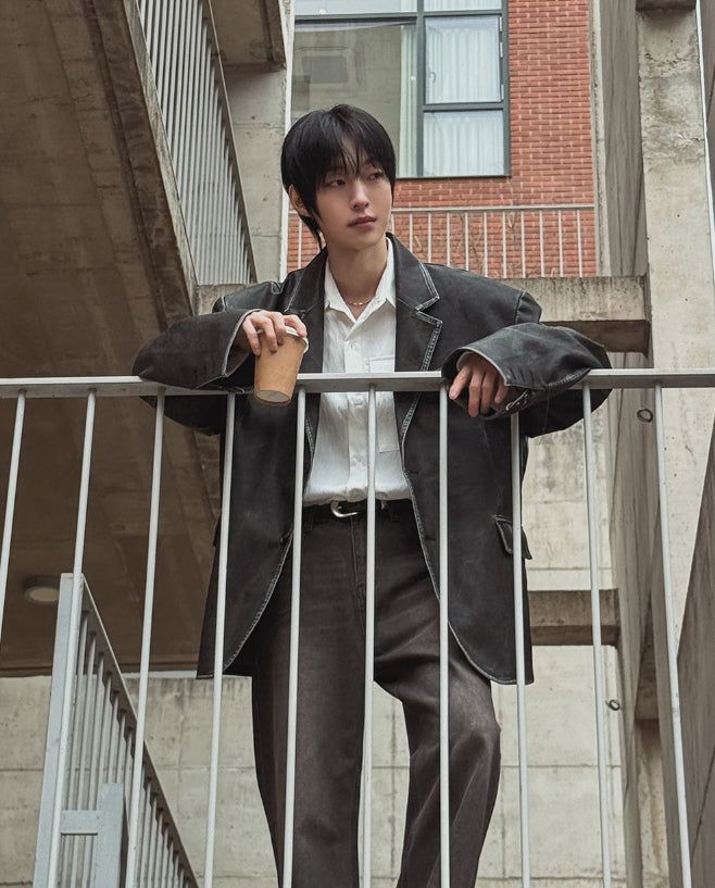 Use Vintage Leather Blazer