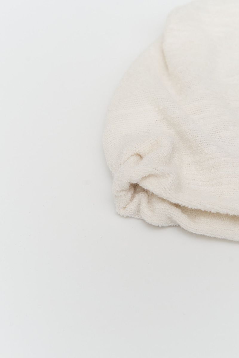 (W) Betty Button Beanie