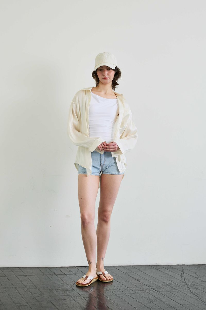 LUMINOUS OVERSIZED SHIRT / BEIGE