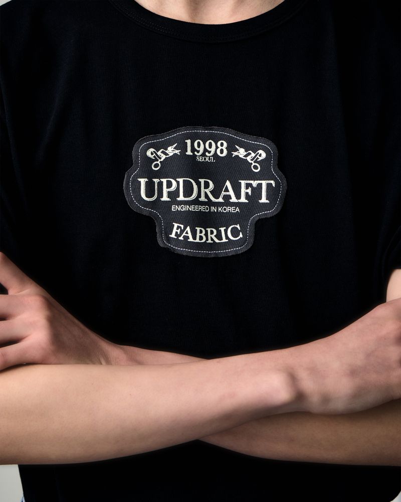 [UPDRAFT]APPLIQUE COTTON T-SHIRT BLACK