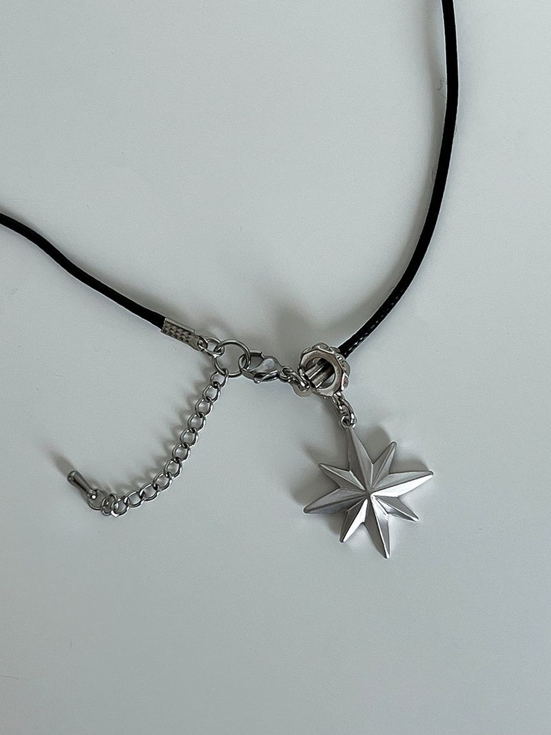 Star piece necklace