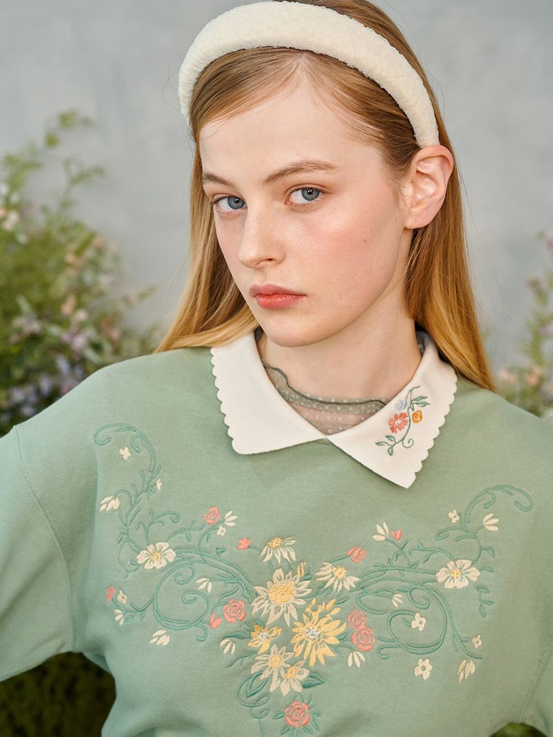 Flower Embroidered Collar Sweatshirt
