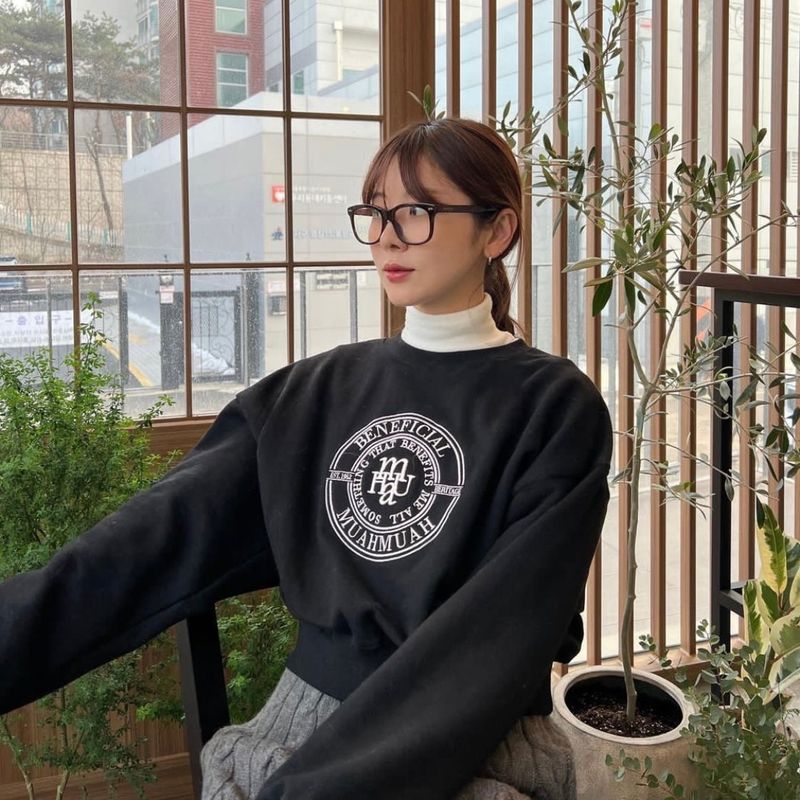 [2TYPE] STITCH CROP SWEAT SHIRTS