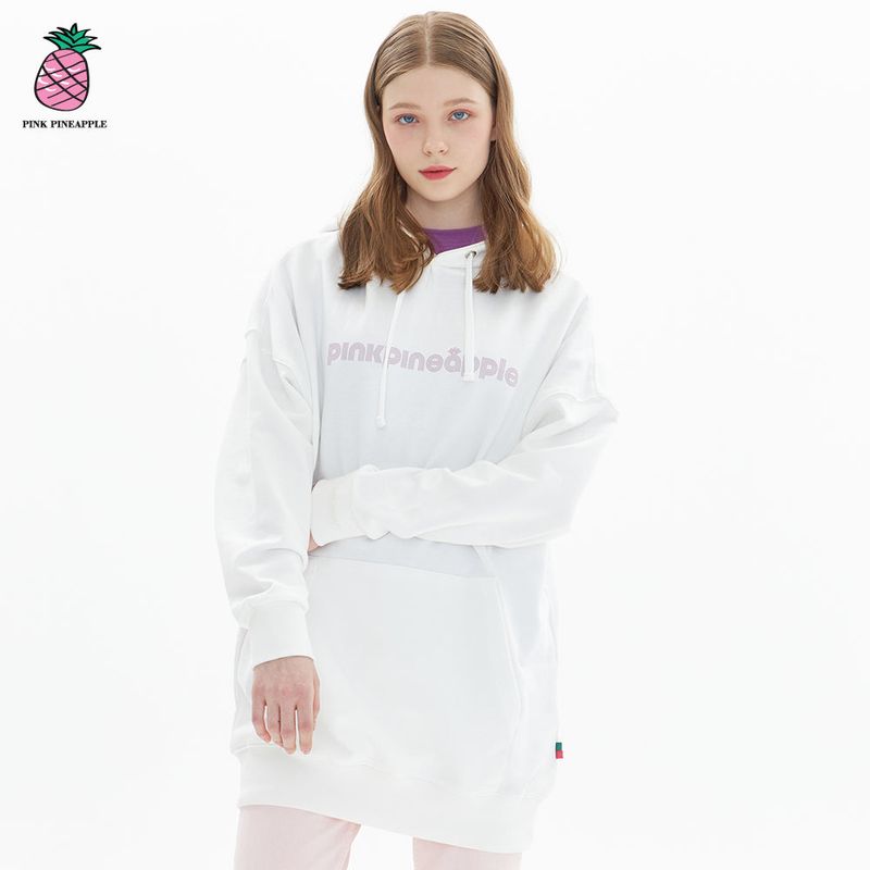 PINK PINEAPPLE（ピンクパイナップル）の「LINE LOGO HOODIE (4color)（Tops）」