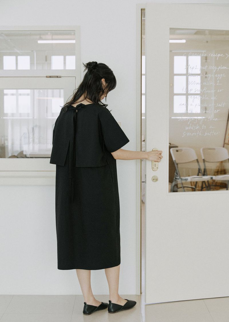 layered ribbon onepiece black