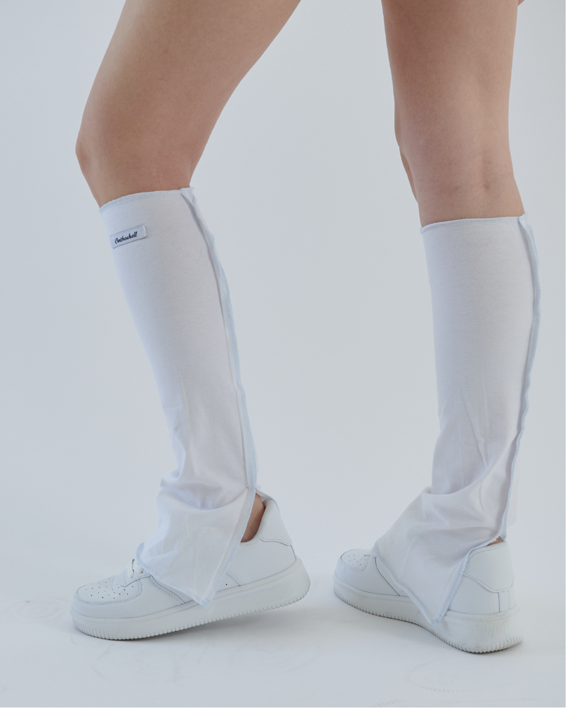 ONTHESHELL（オンザシェル）の「Ontheshell Light Leg Wamer - White（Fashion Accessories）」