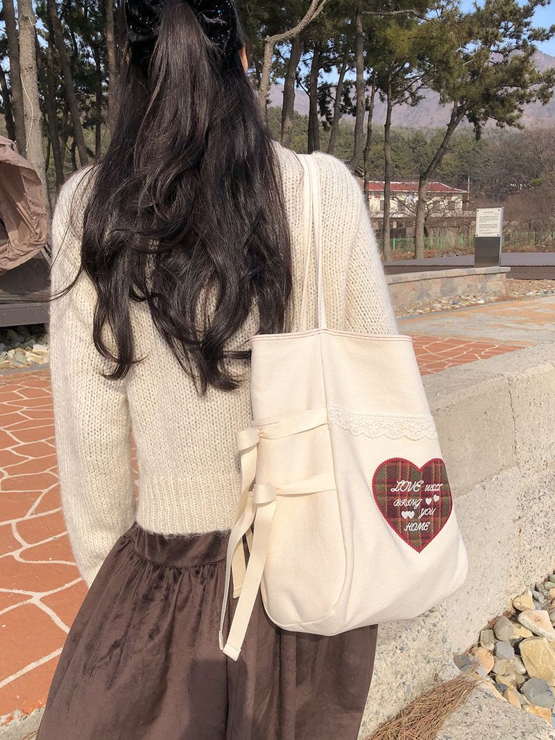 A letter bag_ivory