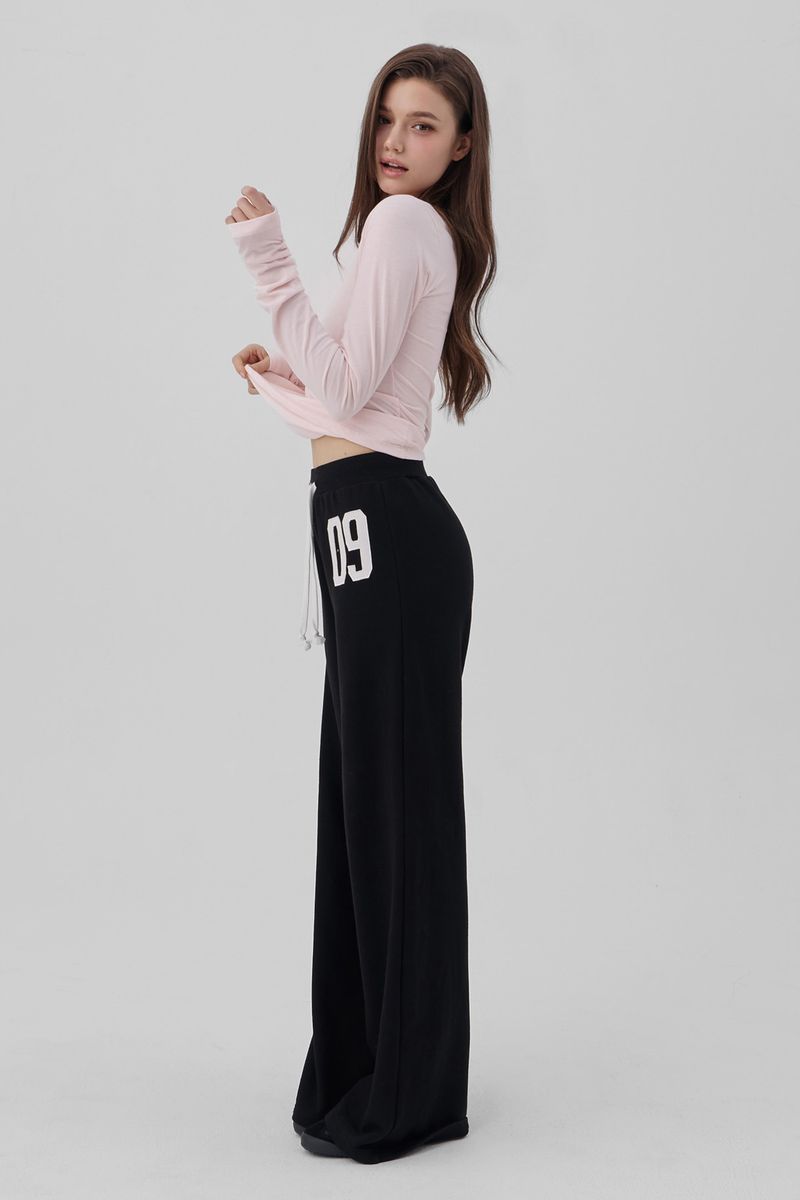 09 Numbering straight pants, Black