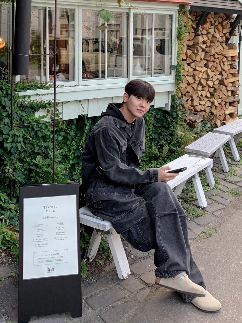Kuro hood denim jacket