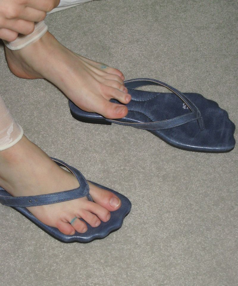 Toe 0052. Flip-Flops - 3colors