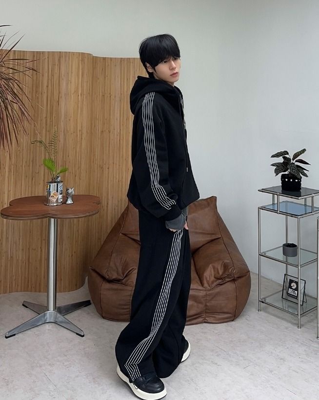 Ropel Stitch Track Hood Zip-Up