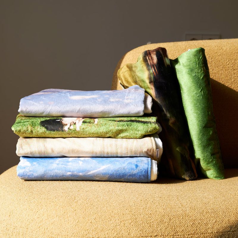 photozeniagoods（フォトゼニアグッズ）の「Jeju, Swiss, Gangwondo blanket S size 7 design（Fashion Accessories）」