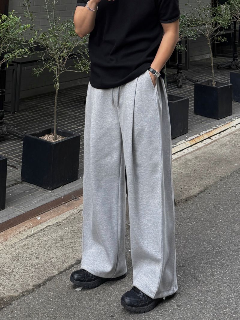 Straight wide sweatpants