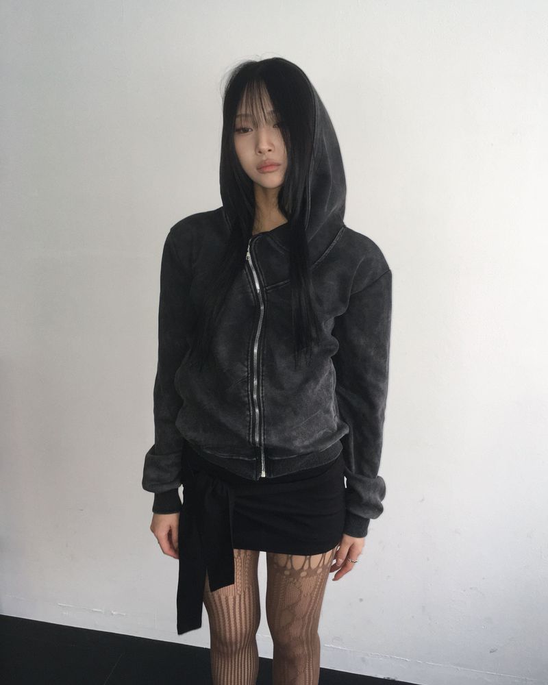 Tie skirt