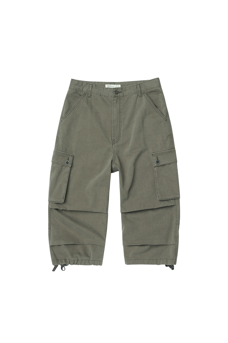 CHOWOO（チョウ）の「ヴィンテージ ミリタリー カプリ カーゴパンツ(Washed Khaki)（パンツ）」