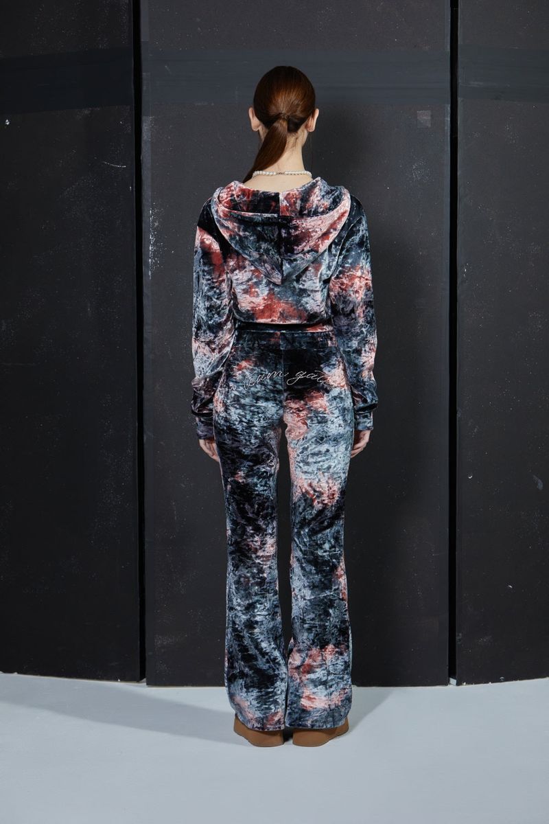 DYEING VELVET HOOD