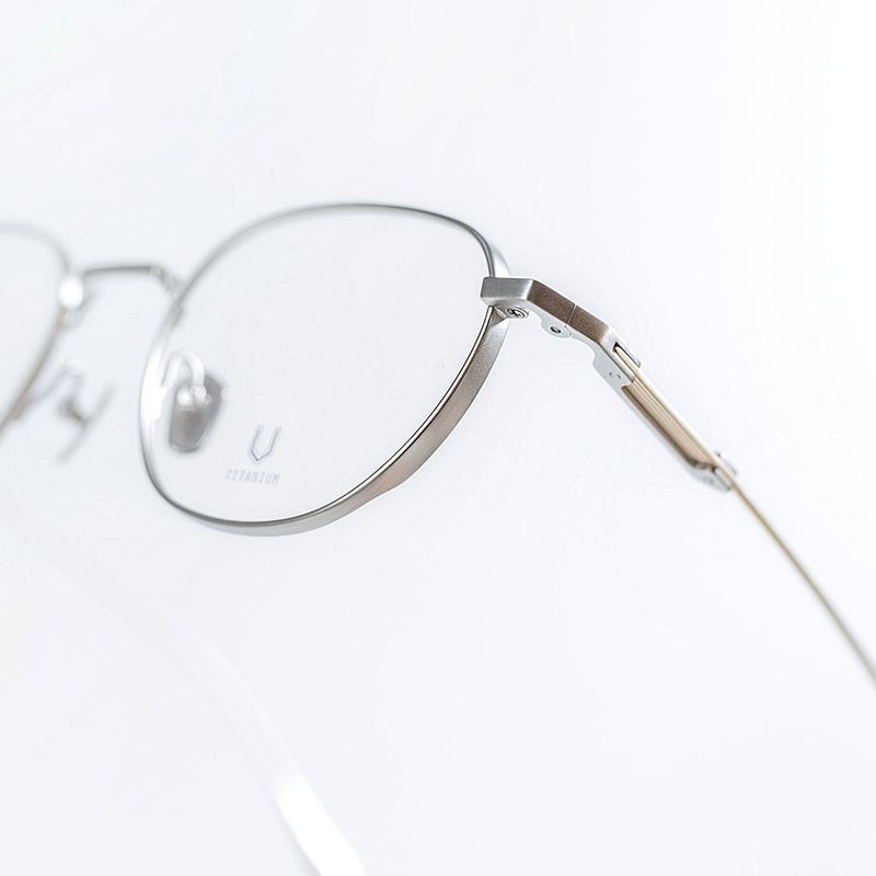 Knouun Round titanium glasses CODE. 102. B Silver N Gold