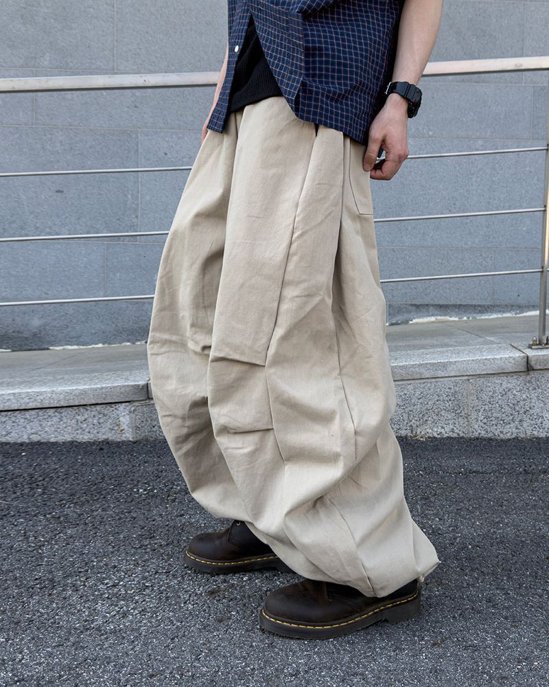 Trevil Patch Balloon Chino Pants