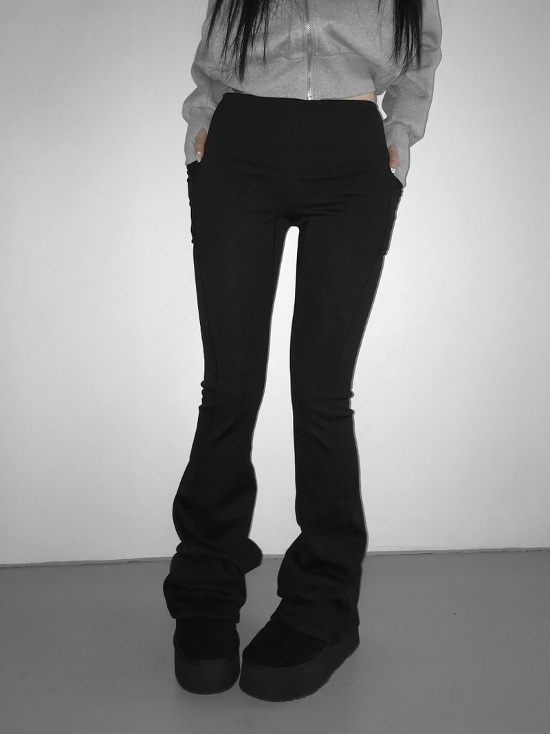 athleisure cargo leggings