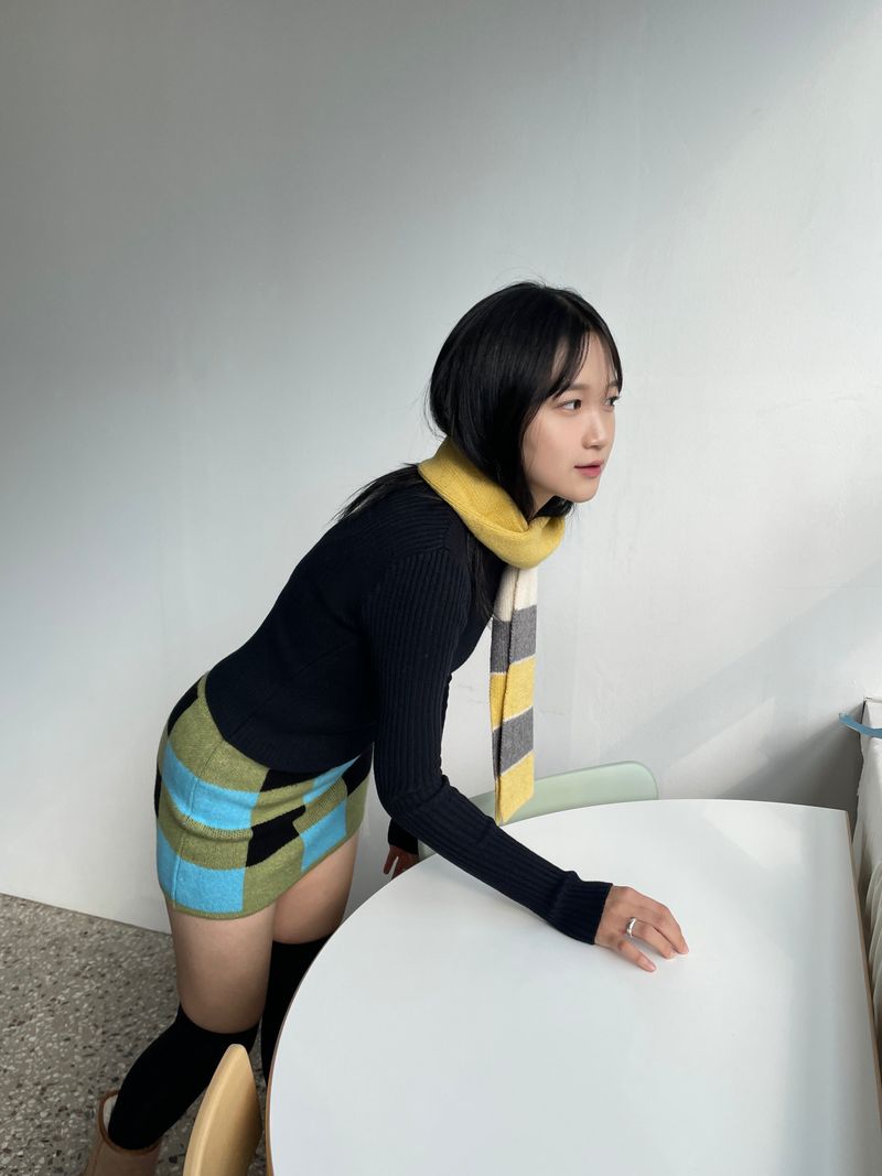 Checkerboard knit mini skirt