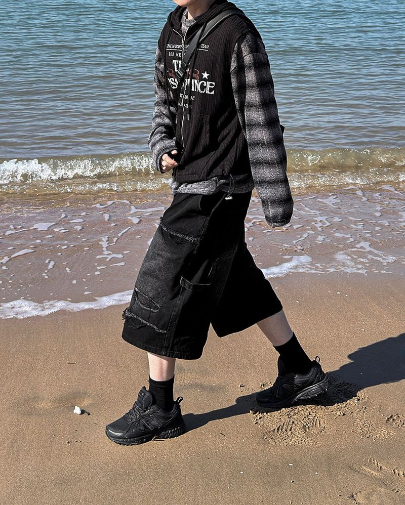 Rick Distressed Bermuda Denim Pants