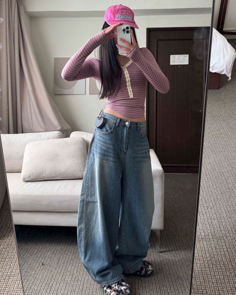 Stud denim pants