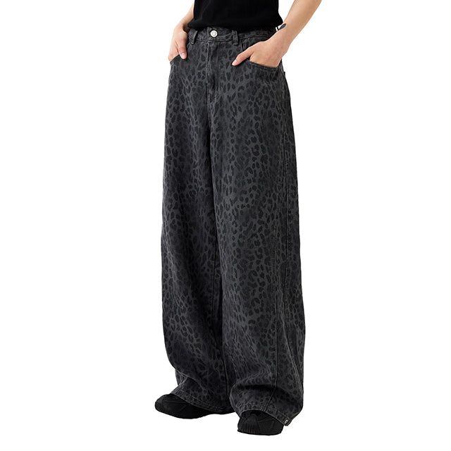 ODDSTUDIO（オッドスタジオ）の「Salt Washed Leopard Diagonal Cut Pants - CHARCOAL（Pants）」