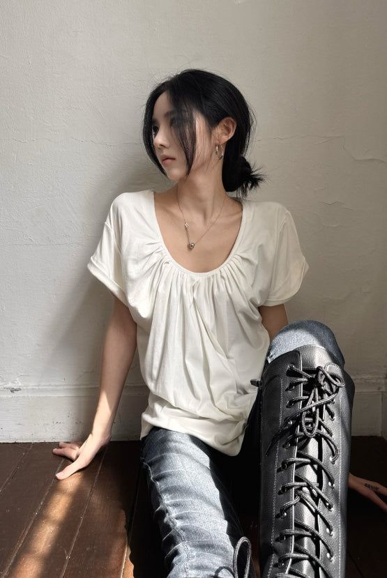 EEUN(イウン)の「Dawn soft t-shirt(Tops)」