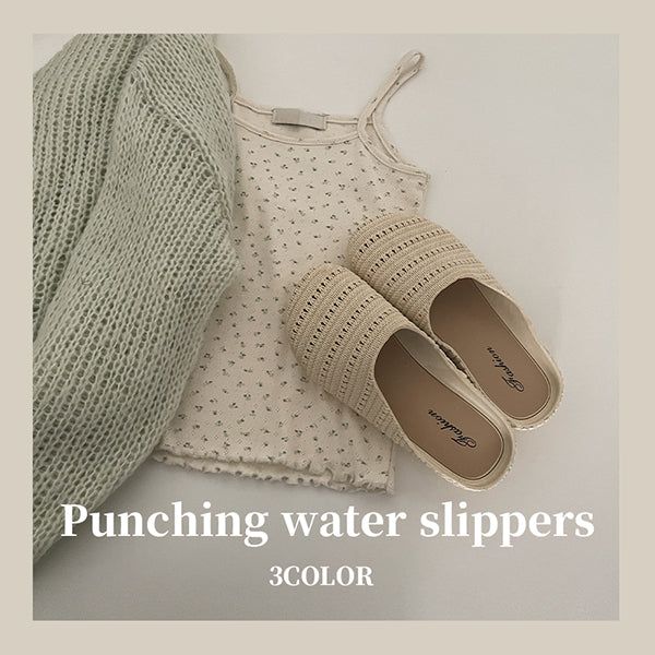 Pretty water slippers