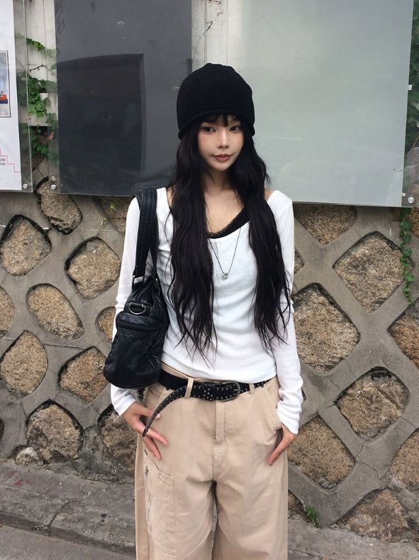 anyonemore（エニーワンモアー）の「Robel Plain U-Neck Slim Long Sleeve T-Shirt（Tops）」