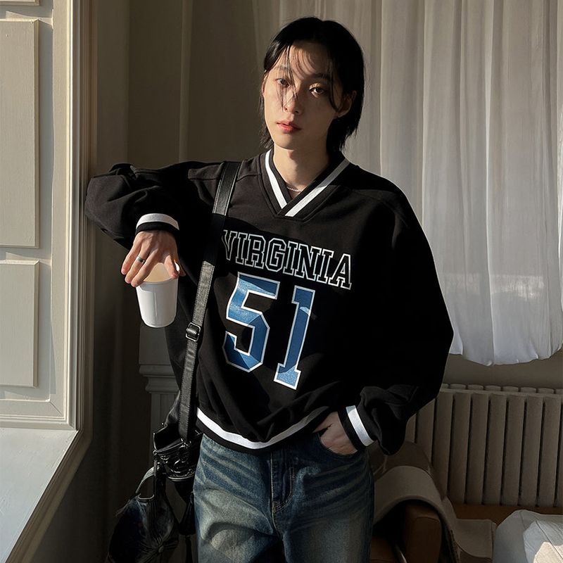 2PLAN（ツープラン）の「ループバージニアVスウェットシャツ (3 color)（Tops）」