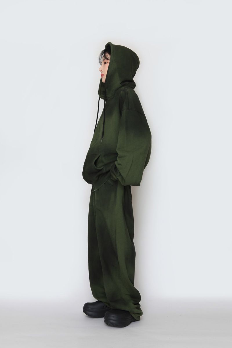 Spray washed hood zip-up
