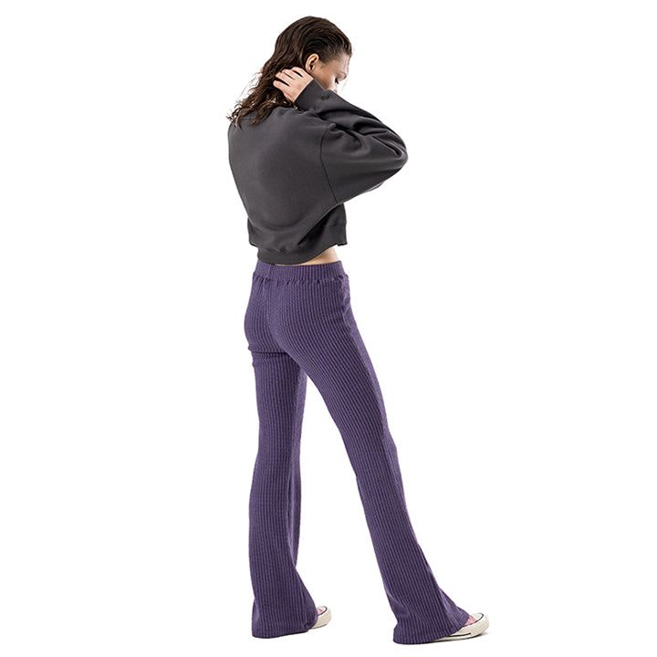 KNITTED SLIM BOOTSCUT PANTS