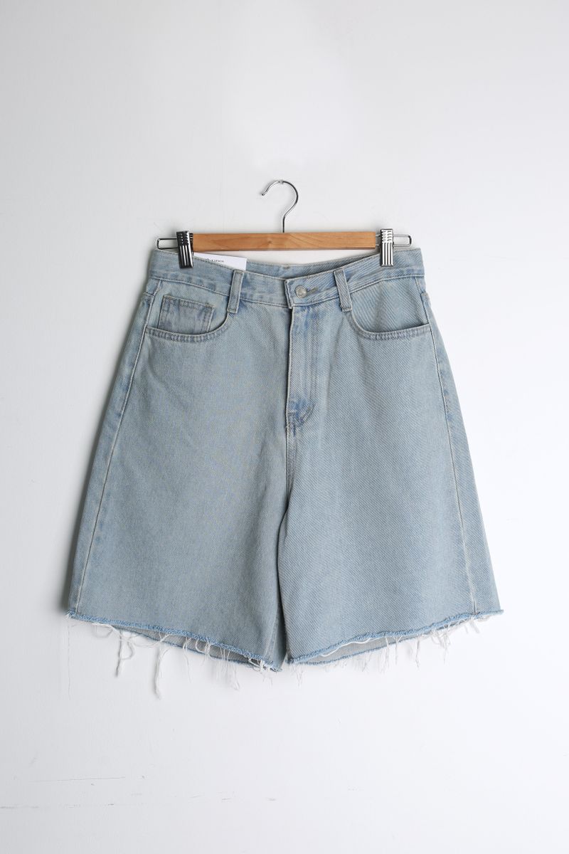 HEI BERMUDA DENIM SHORTS