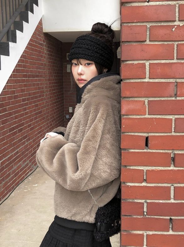 Hiya Reversible Hood Fur Jacket Jumper