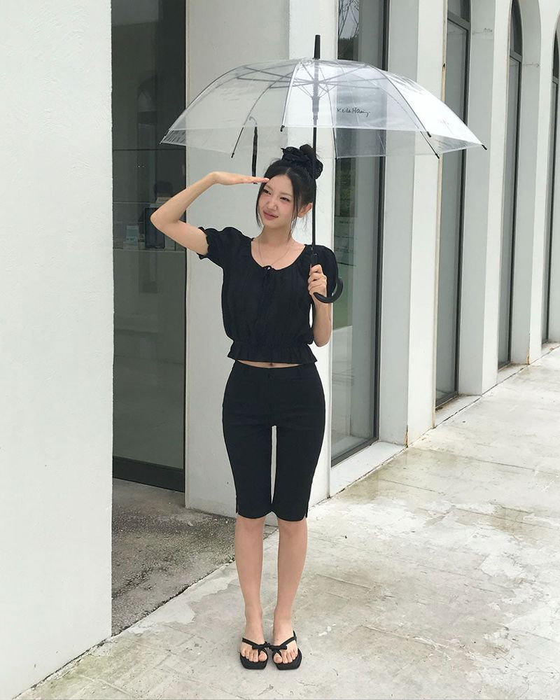 [MADE] Slit-filled biker capri pants